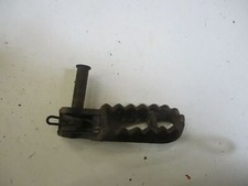 Honda CR 125 R JE 01 Fußraste vorne rechts