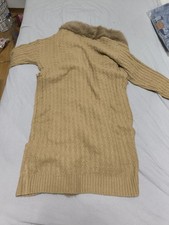 Eleganter Strickmantel mit Fellkragen – Luxus in Latte Macchiato Größe 32