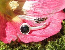 Ω Ring schwarzer Onyx Stein des Steinbock Feder Sterling Silber 925 Gr 17,5