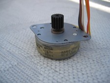 Steppermotor Schrittmotor 24V  170 Ohm