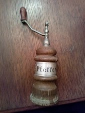 Pfeffermühle Vintage Funktionsfähig  Alt (Verm. Gelsenkirchner Barock 1970) Holz