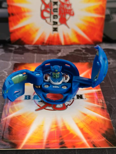 Bakugan battle brawlers blue - bakugan,