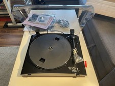 Plattenspieler Ion Neu