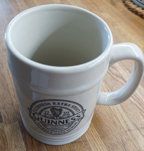 Liter bierkrug guinness - liter,