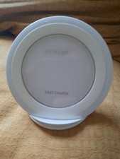 Samsung Induktive Schnellladestation Qi-Charger EP-NG930