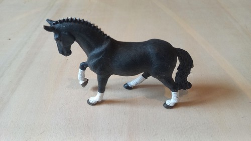 Bullyland pferd trakehner - bullyland,