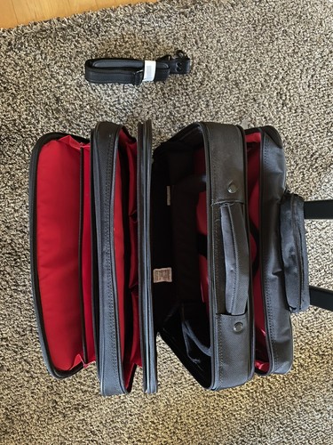 Reisetasche/Aktentrolley/Lapto