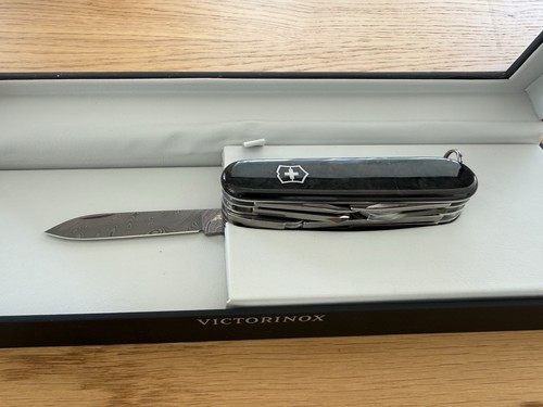 Victorinox swiss champ - swiss,
