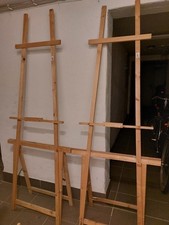 2 Staffeleien Set Präsentationsstaffelei Atelierstaffelei aus Holz gebraucht