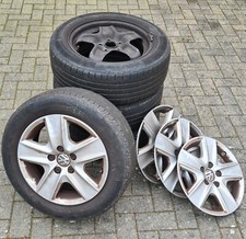 Original VW Golf 6 – Kompletträder mit Stahlfelgen und Kunststoff-Radkappen