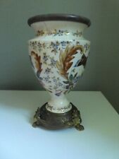 alte antike Prunkvase mit Metallsockel handbemalt
