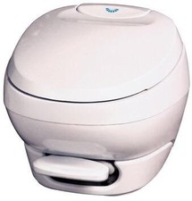 Thetford Aqua Magic Bravura low Einbautoilette Campingwagen Wohnmobil 1704133