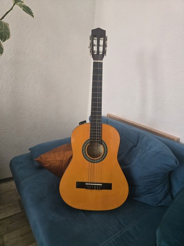 Die gezeigte gitarre ist - ist, eine