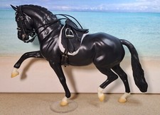 Dressur Dressursattel Set Kandare Breyer Stone Resin Modellpferd v. Ch. Krause