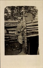 Foto Ak Französischer Soldat in Uniform, Grabenschild,... - 10946386