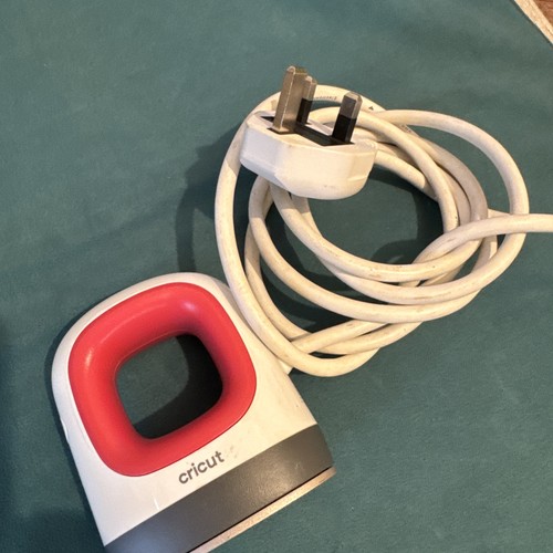 Cricut easypress mini - cricut,
