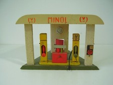 Seltene MINOL Holz Tankstelle