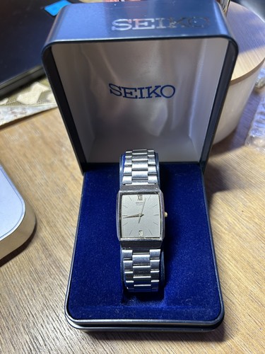 Seiko armbanduhr aus edelstahl - aus,