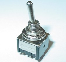 Miniatur Kippschalter und Taster, 1 x Tastend, 2-polig, 4xON 250V/3A, S116