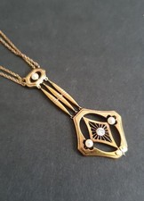 Vintage Art Deco 18ct Gold