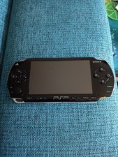 Sony PSP Konsole mit Navi und Spiele