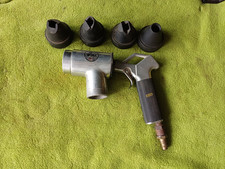 1 alte SANDSTRAHL - PISTOLE -- Druckluft -- 4 Düsen -- Werkstattfund -- alt