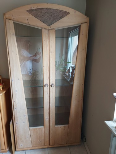 Holz vitrine mit glastütren - vitrine,