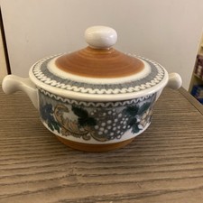 Goebel "Burgund" Suppentasse mit 2 Griffen und Deckel