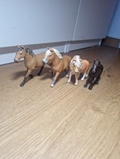 Schleich Pferde Set, 4 Stück, Verschiedene Rassen
