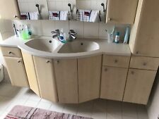 Badmöbel mit Waschtisch und Spiegelschrank
