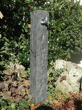 Wasserzapfsäule aus Basalt