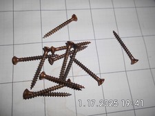 12 Spanplattenschrauben 4,5 x 45 mm brüniert