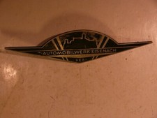 Wartburg Emblem / Alu/Teillack schwarz, flach für die Motorhaube  