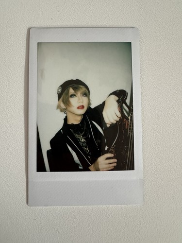 Cheki iza razor - jrock, visual