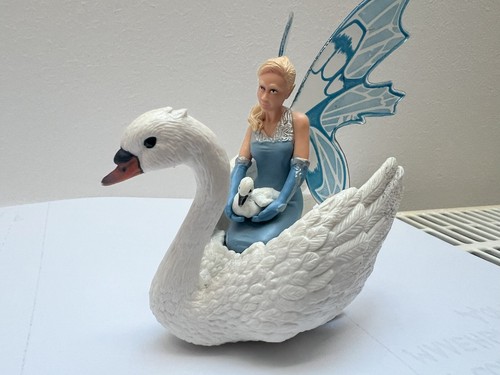 Elfenfigur mit schwan - mit,