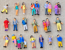 Preiser Merten Noch ? H0 19 Figuren  Frau Mann Kind bunt gemischt ohne OVP/2505