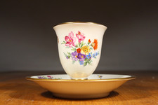 KPM Berlin Porzellan Kakaotasse Schokolade Floral Goldrand 9cm 19. Jh.