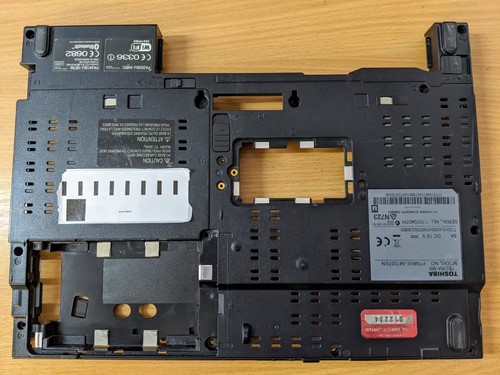 Toshiba tecra ptm91e base - toshiba, m9