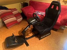 Playseat und Logitech G29
