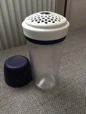 Tupperware Parmesano Parmesanstreuer Zuckerstreuer blau  transparent