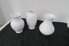 Konvolut  3  Blumenvasen  - Keramik  verschiedene  Macharten - weiß -  ca. 21 cm