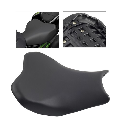 Schwarzer motorrad fahrersitz - schwarzer, motorrad-fahrersitz