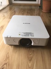 Sony VPL-FHZ 55 Laser Beamer