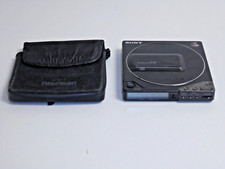 Sony D-250 Discman inkl. Tasche, teildefekt (spielt Discs mit großen Aussetzern)