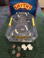 Beyblade Burst Evolution Arena mit Beyblads