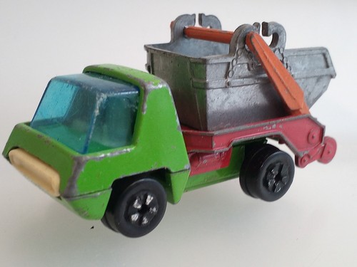 Truck mit kippcontainer - mit,