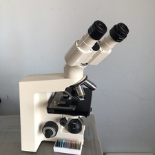 Zeiss  Axiostar Mikroskop mit