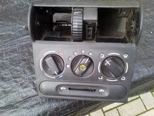 Garagenfund 1905871  Armaturenbrett für OPEL CORSA B. 90386821 FOTOS ANSCHAUEN