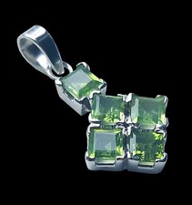 Silber Anhänger Peridot Edelsteinanhänger 925 er Sterling Silberschmuck Stein