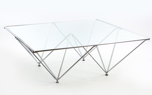 Pyramidaler couch tisch - couch-tisch, chrom